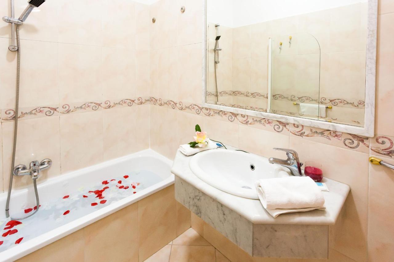 Hotel Suite Caesar Róma Kültér fotó