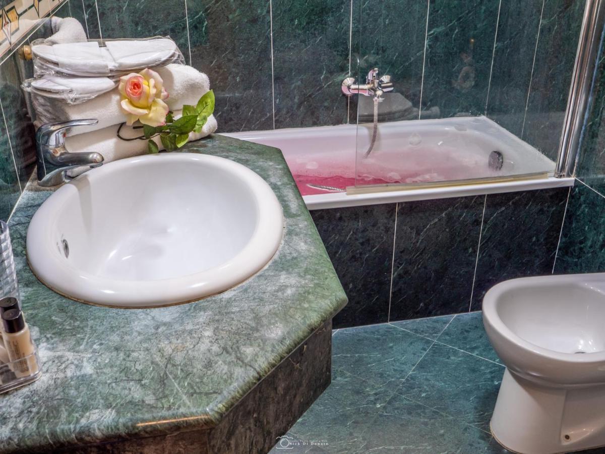 Hotel Suite Caesar Róma Kültér fotó