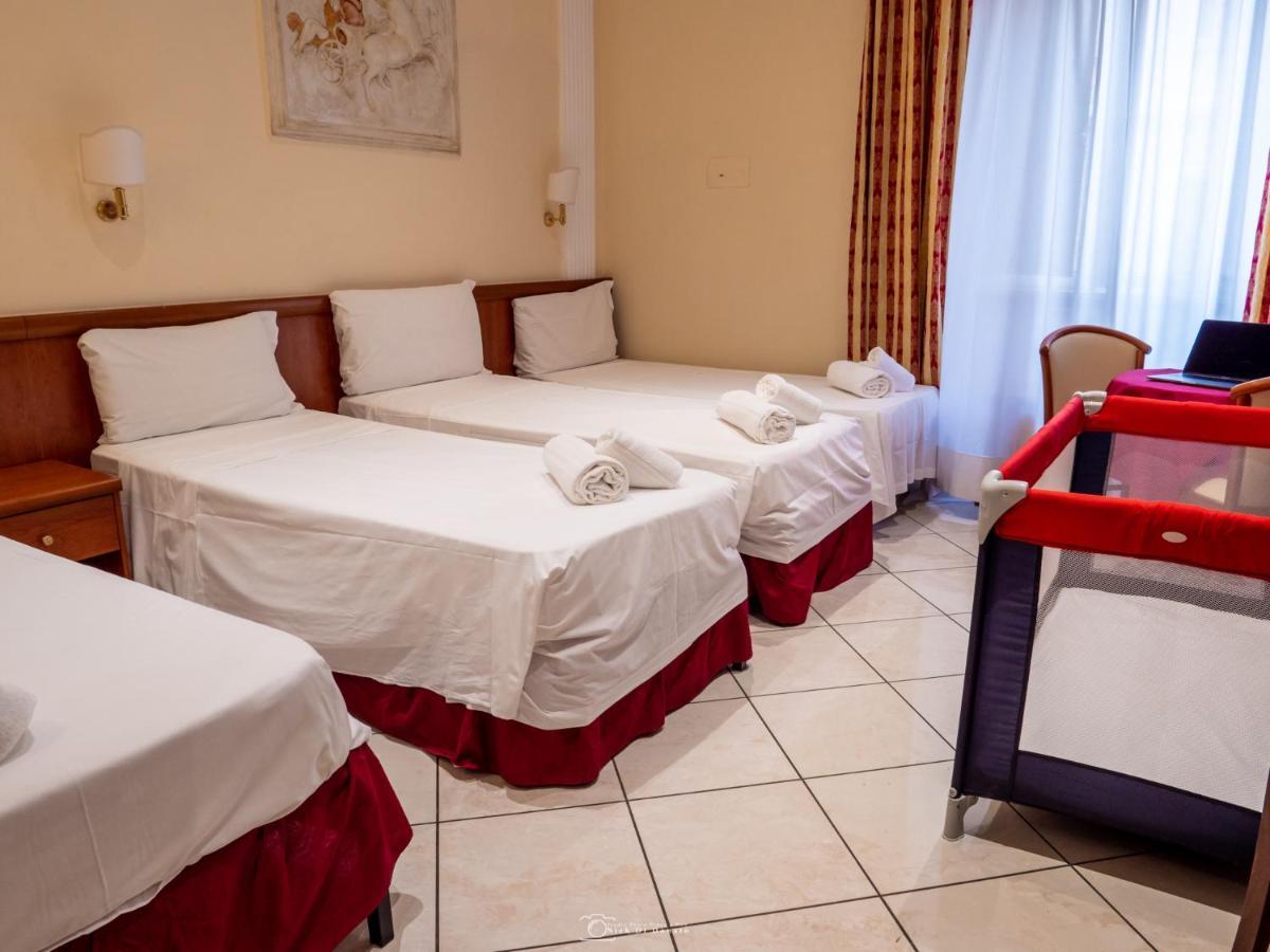 Hotel Suite Caesar Róma Kültér fotó