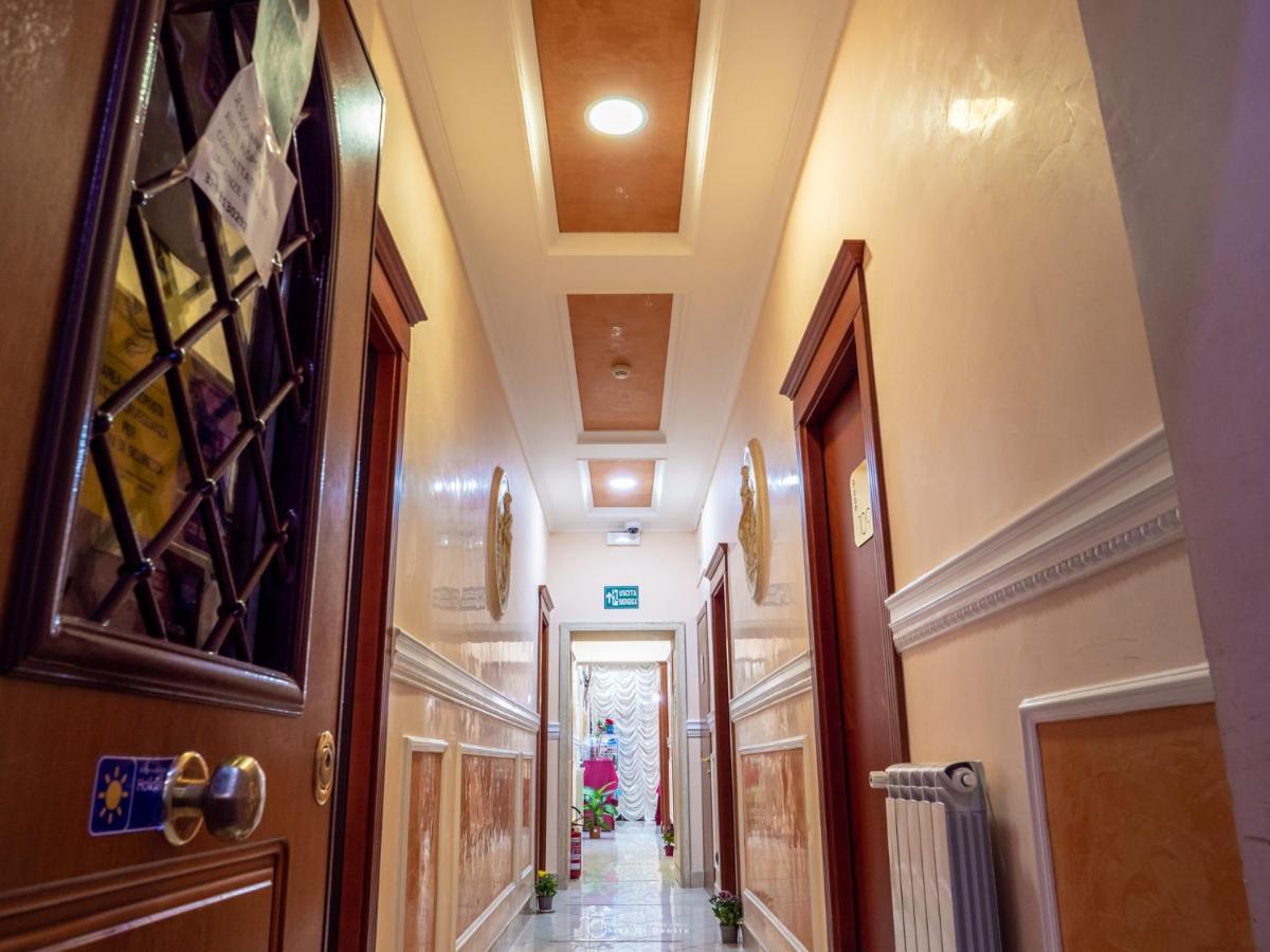 Hotel Suite Caesar Róma Kültér fotó