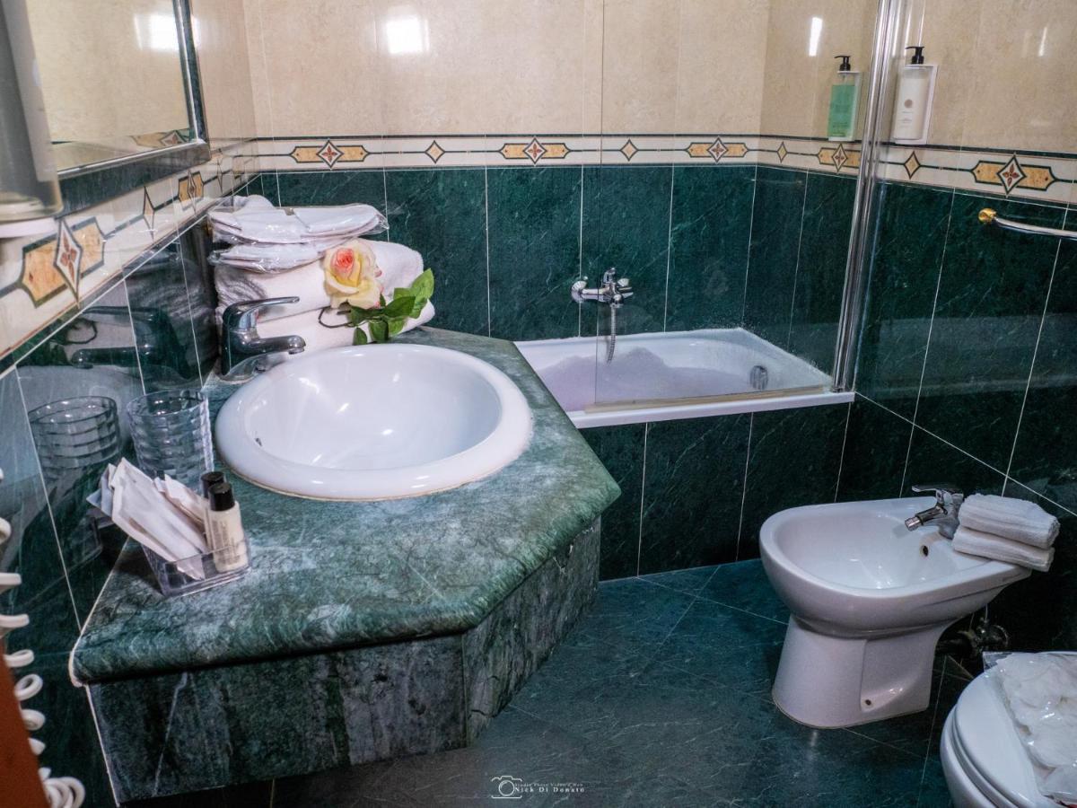 Hotel Suite Caesar Róma Kültér fotó