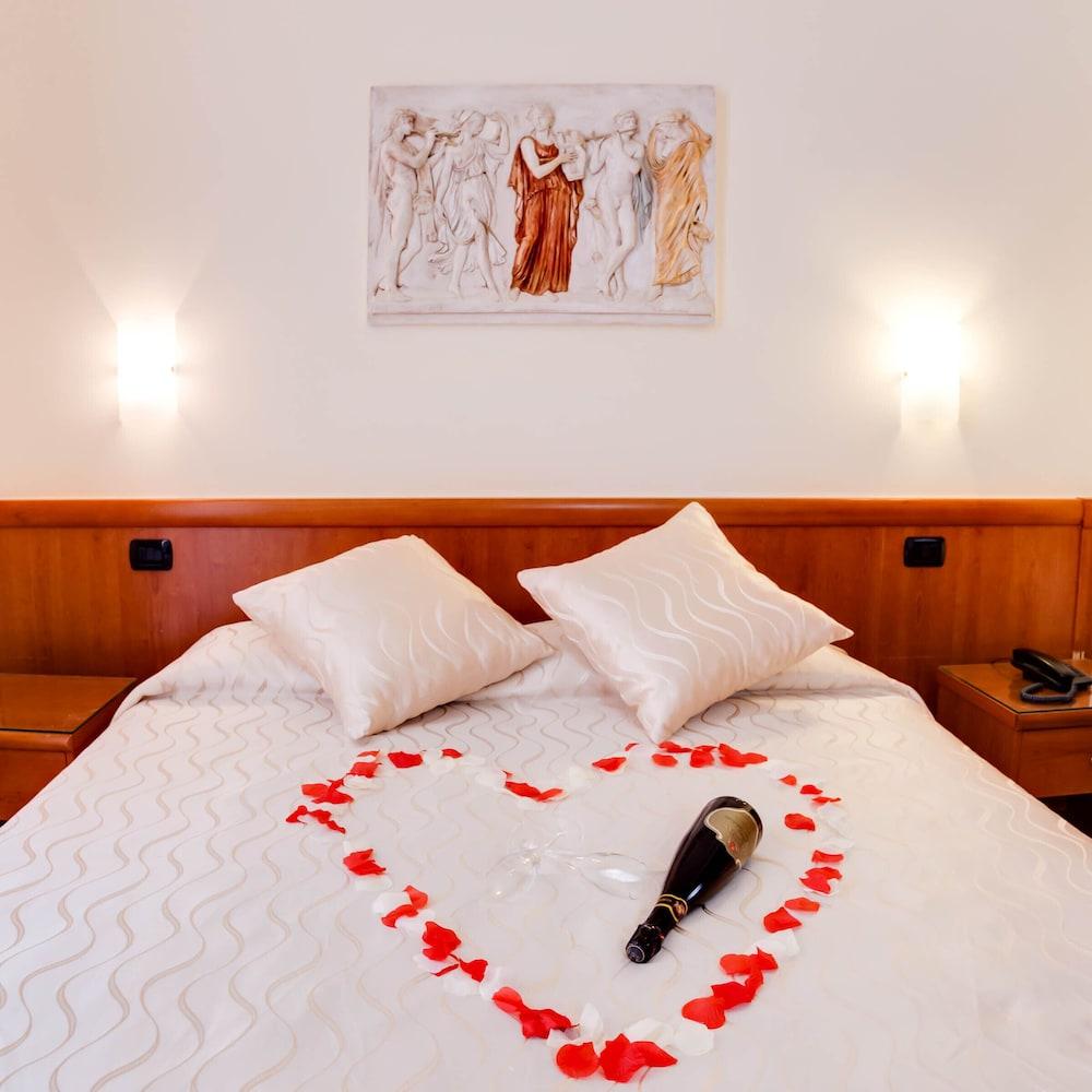 Hotel Suite Caesar Róma Kültér fotó